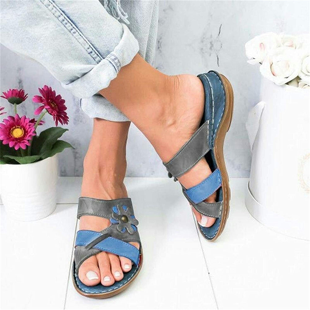 Bequeme Sandalen mit Blumenmuster