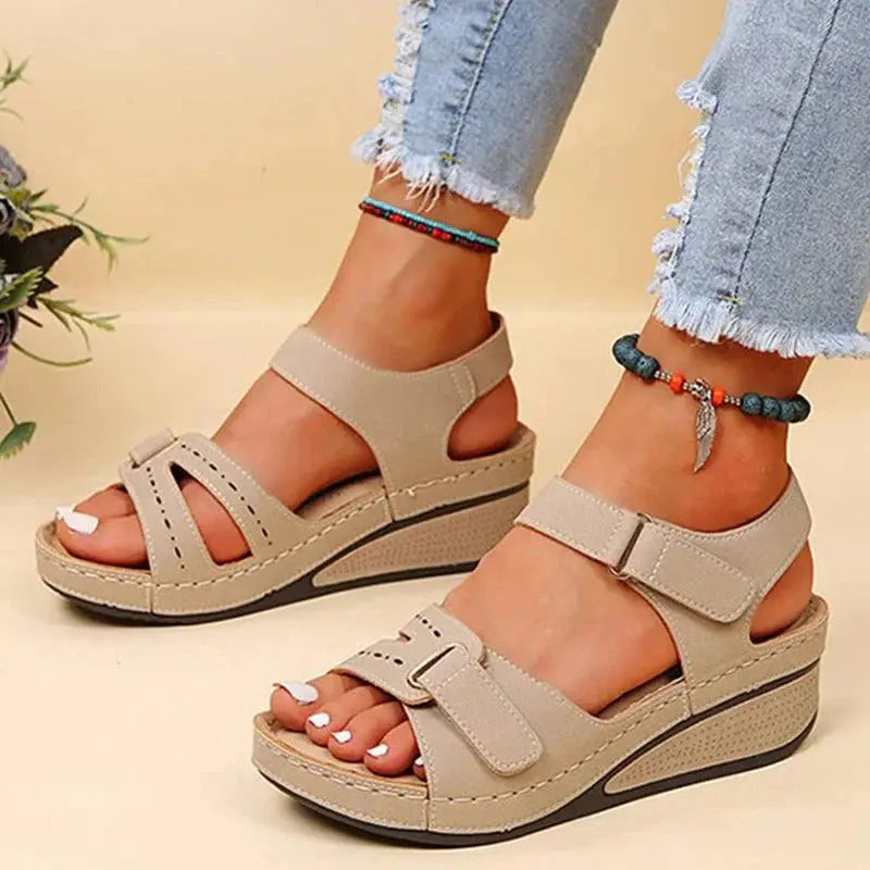 Orthopädische Sandalen für Frauen