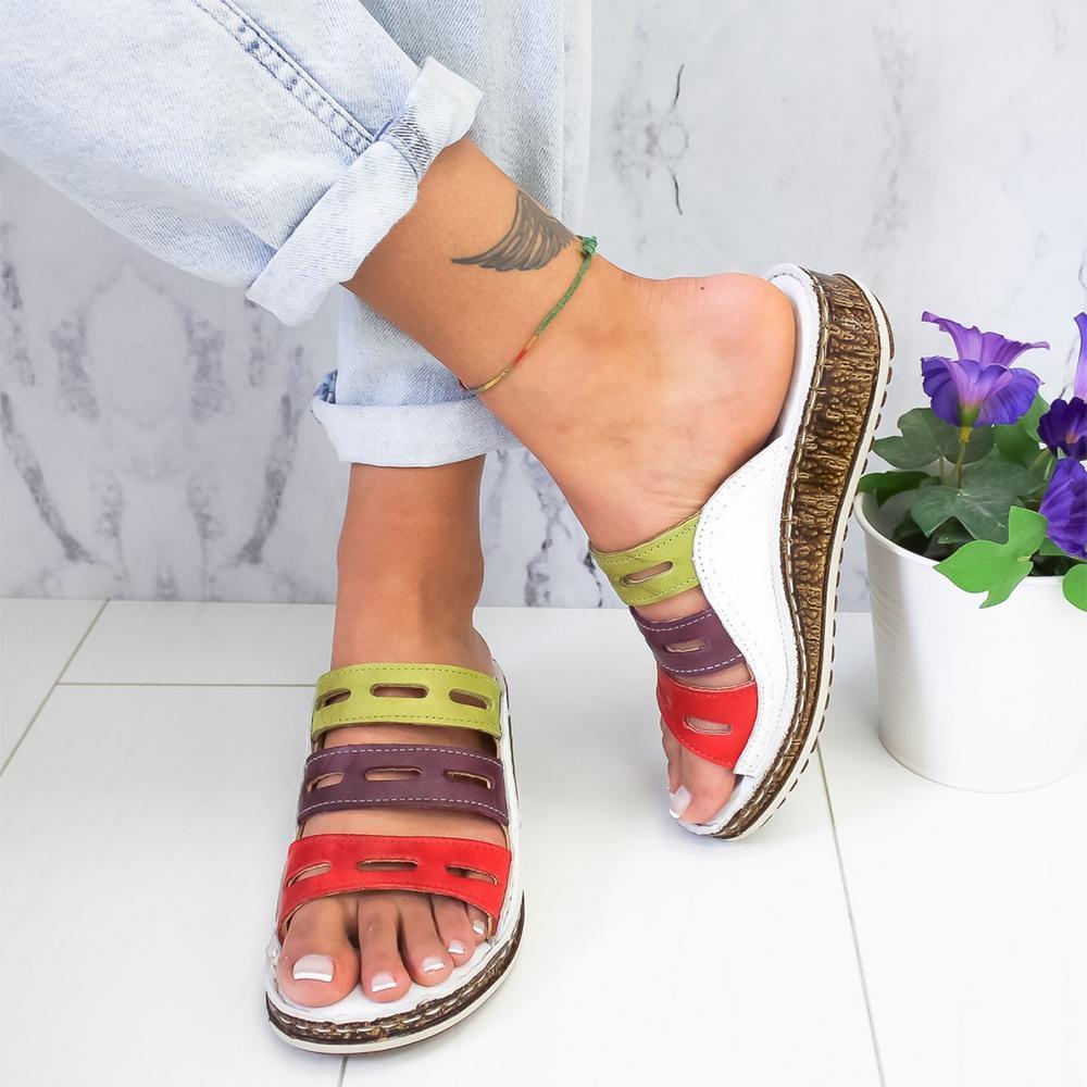 Stylische Colorblock-Sandalen