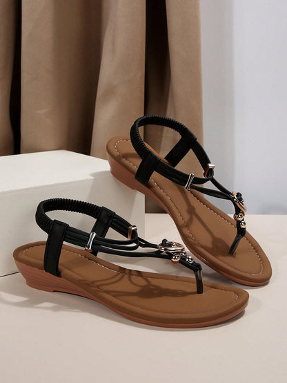 Flache Sandalen mit runder Spitze für Frauen