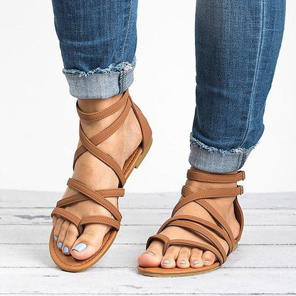 Klassische und bequeme Sommersandalen