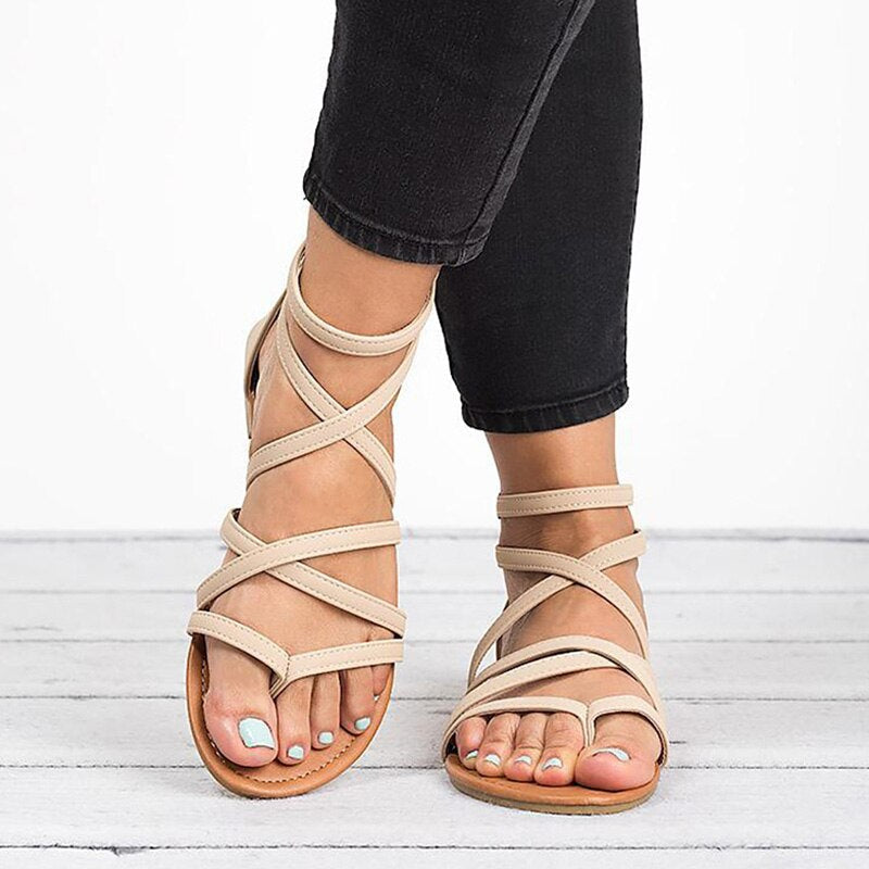 Klassische und bequeme Sommersandalen