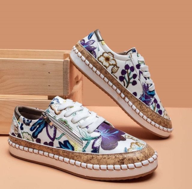 Bequeme florale Turnschuhe