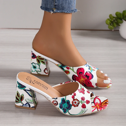 Sandalen im floralen Stil Schuhe mit klobigem Absatz