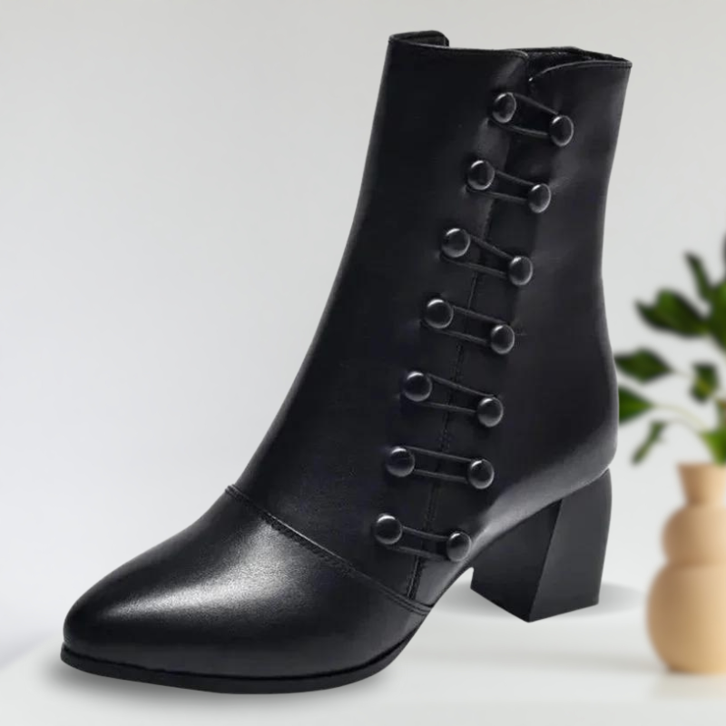 Elegante Stiefel mit seitlichen Knöpfen