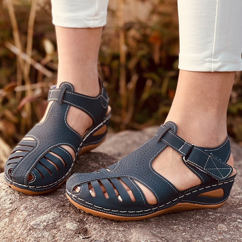 Schicke orthopädische Ledersandalen