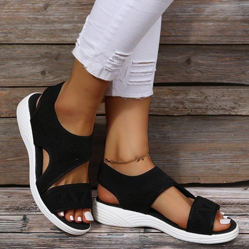 Flache Damen-Sandalen mit offenem Zeh und Knöchelriemen