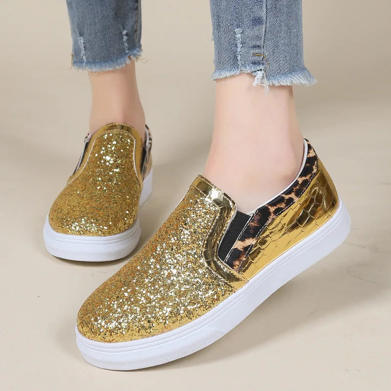 Flache Loafers mit Glitzerpailletten