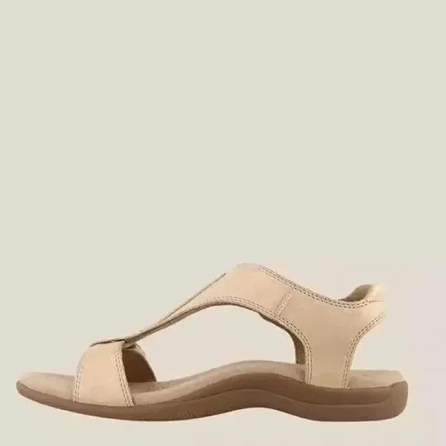 Entspannte und modische orthopädische Sandalen