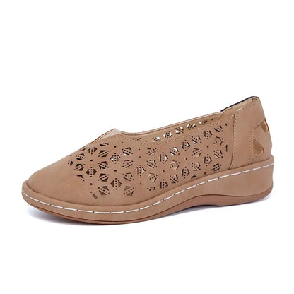 Elegante Slipper mit hohlem Muster