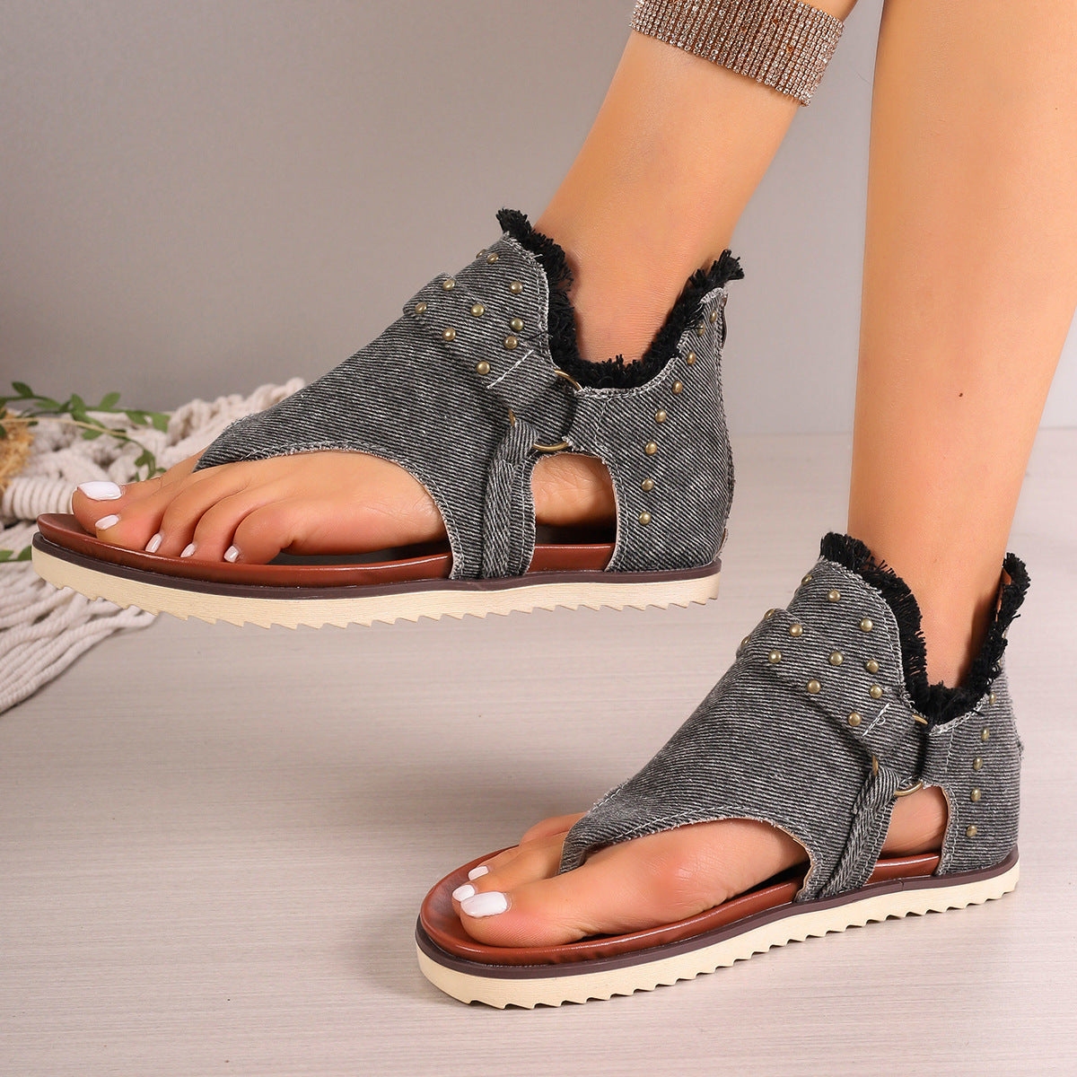 Flache Denim-Sandalen für Frauen