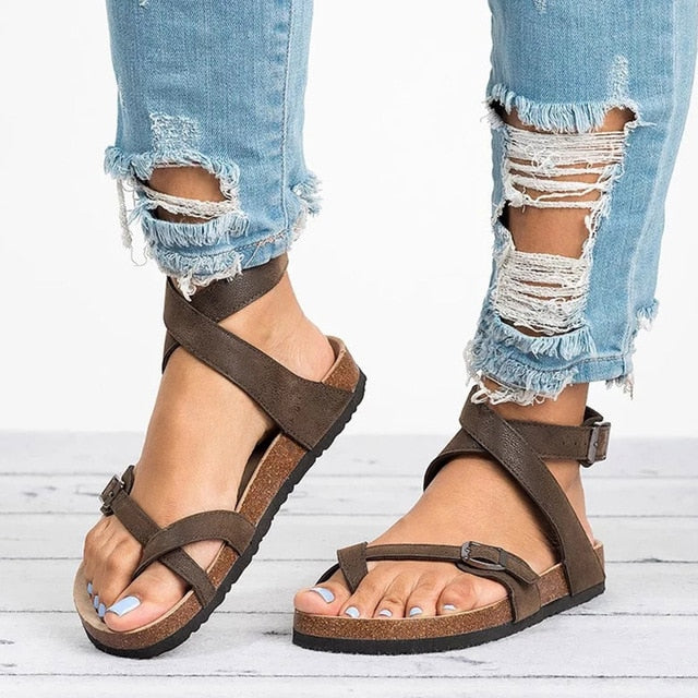 Flache Sandalen aus Leder